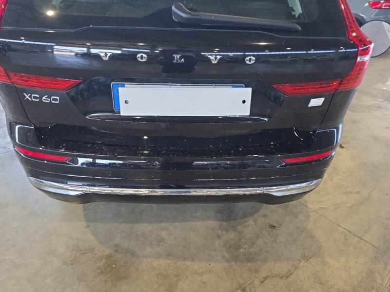 Volvo XC60 SUV T6 PLUG-IN AWD AUTO CORE - foto 38
