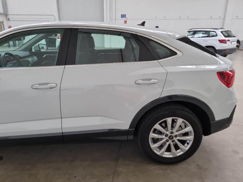Audi Q3 SUV 45 TFSI E S TRONIC BUSINESS PLUS - foto 30