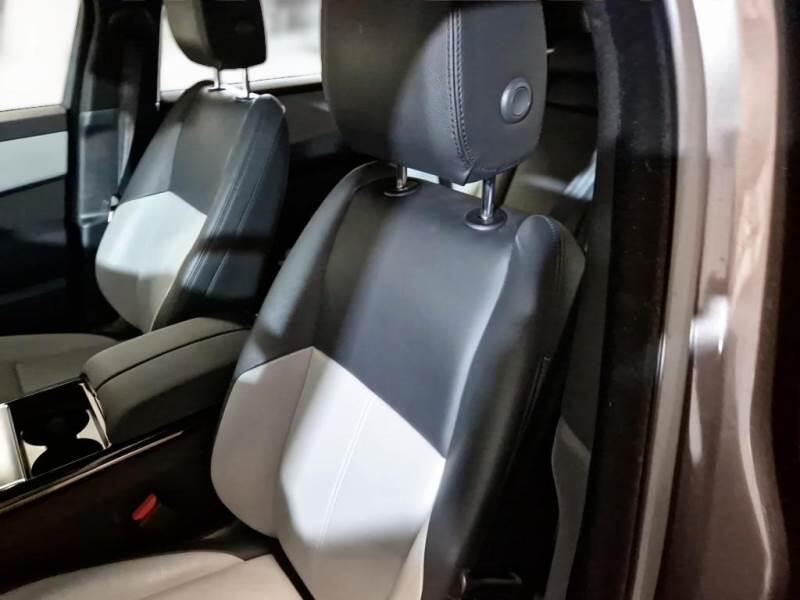 Land Rover Range Rover Velar SUV 2.0 I4 PHEV 404 R-DYNAMIC SE 4WD AUTO - foto 11