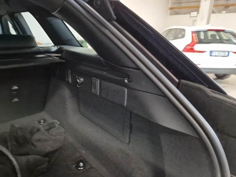 Land Rover Range Rover Velar SUV 2.0 I4 PHEV 404 R-DYNAMIC SE 4WD AUTO - foto 62