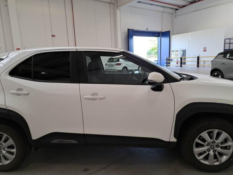 Toyota Yaris-Cross SUV 1.5H (116 CV) E-CVT BUSINESS - foto 39