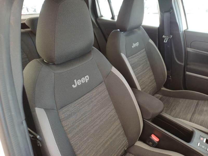 Jeep Avenger SUV 1.2 TURBO LONGITUDE - foto 13