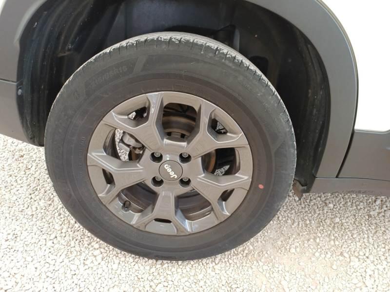 Jeep Avenger SUV 1.2 TURBO LONGITUDE - foto 18