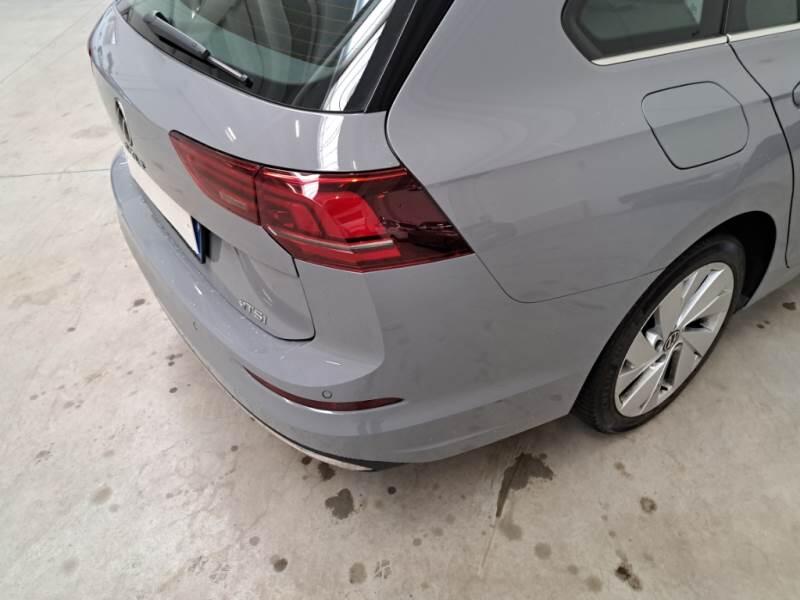 Volkswagen Golf VIII Variant STATION WAGON 2.0 TDI SCR STYLE DSG - foto 32