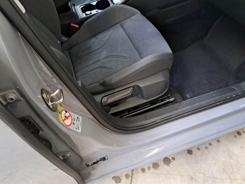 Volkswagen Golf VIII Variant STATION WAGON 2.0 TDI SCR STYLE DSG - foto 39