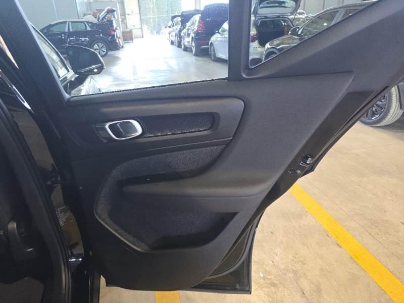 Volvo XC40 SUV T4 RECHARGE PLUG-IN AUTO CORE - foto 83