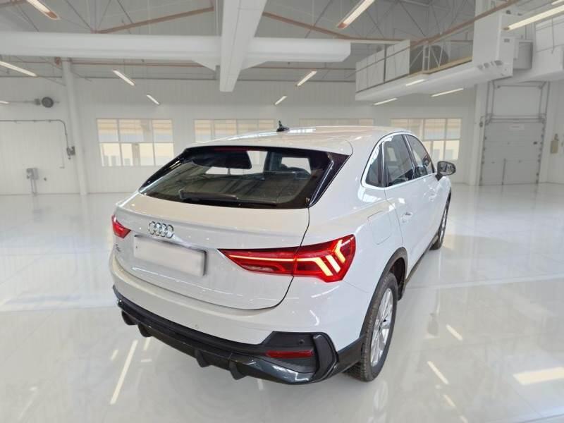 Audi Q3 SUV 45 TFSI E S TRONIC BUSINESS PLUS - foto 2