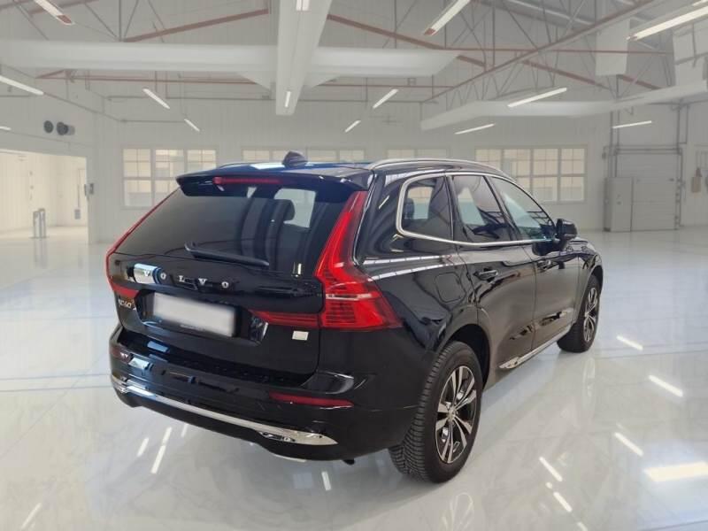 Volvo XC60 SUV T6 PLUG-IN AWD AUTO CORE - foto 2