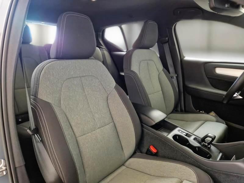 Volvo XC40 SUV T5 RECHARGE PLUG-IN AUTO CORE - foto 13