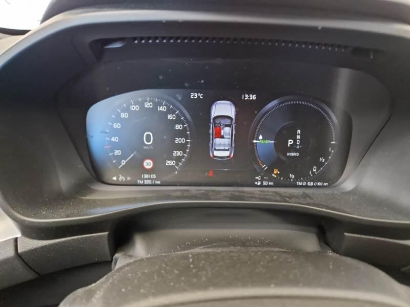 Volvo XC40 SUV T5 RECHARGE PLUG-IN AUTO CORE - foto 4