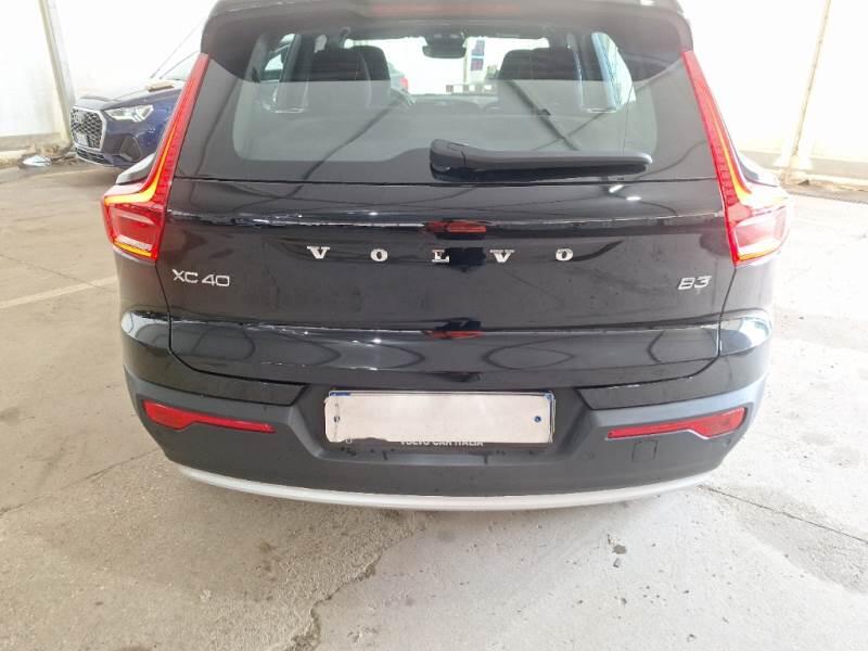 Volvo XC40 SUV B3 AUTOMATICO CORE - foto 32