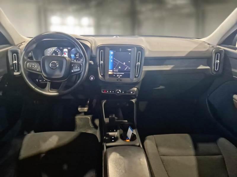 Volvo XC40 SUV T4 RECHARGE PLUG-IN AUTO ESSENTIAL - foto 3