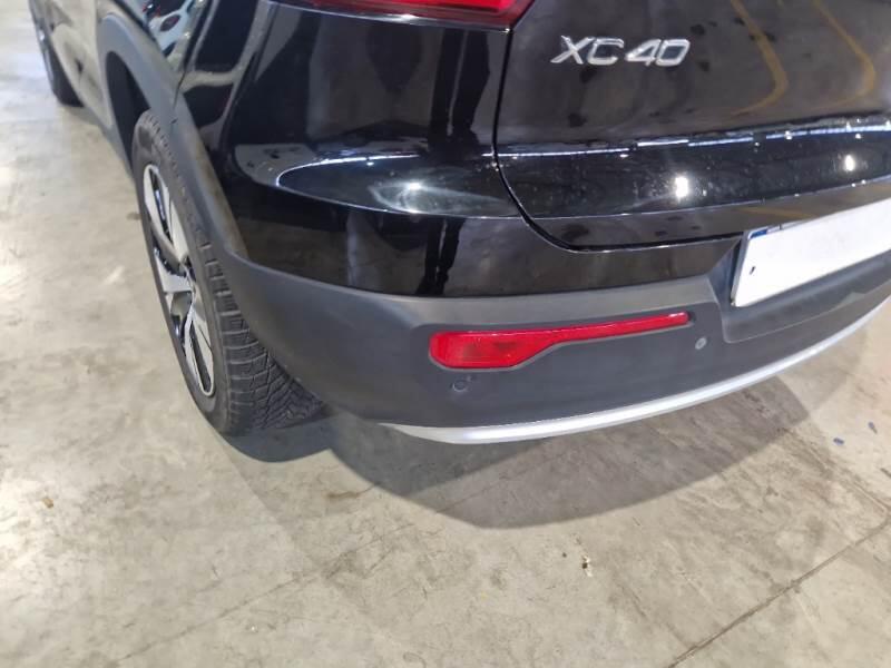 Volvo XC40 SUV T4 RECHARGE PLUG-IN AUTO ESSENTIAL - foto 36