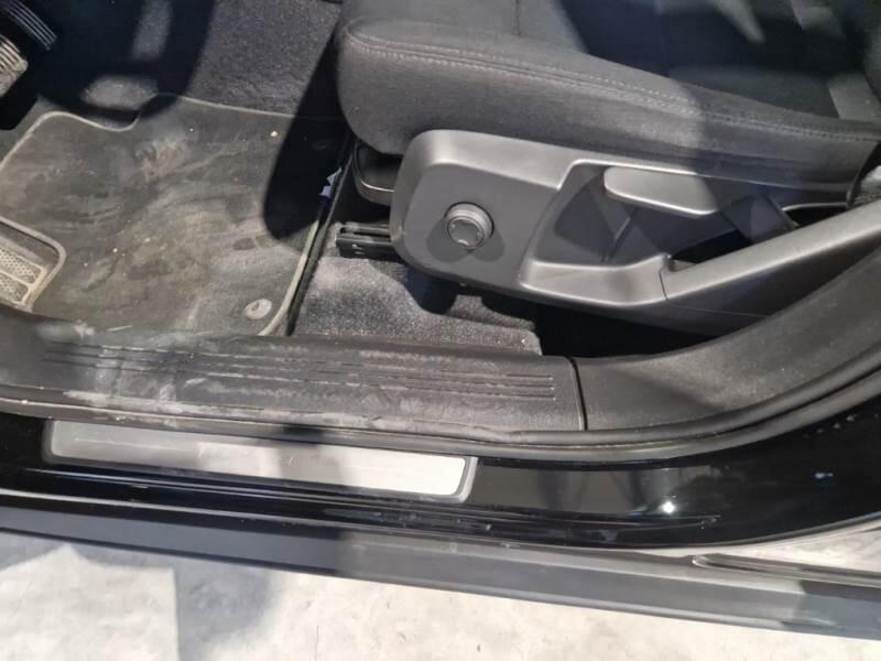 Volvo XC40 SUV T4 RECHARGE PLUG-IN AUTO ESSENTIAL - foto 81