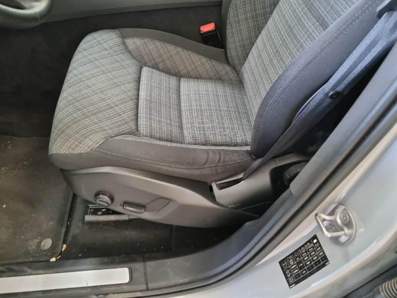 Volvo XC60 SUV T6 PLUG-IN AWD AUTO CORE - foto 12