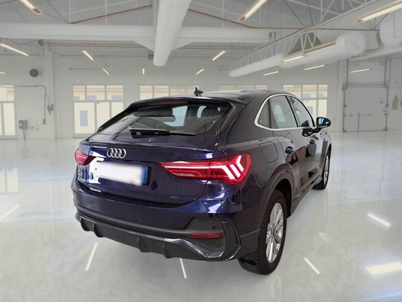 Audi Q3 SUV 45 TFSI E S TRONIC BUSINESS PLUS - foto 2