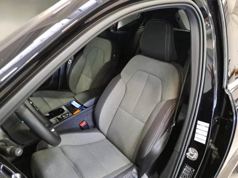 Volvo XC40 SUV T5 RECHARGE PLUG-IN AUTO PLUS BRIGHT - foto 11
