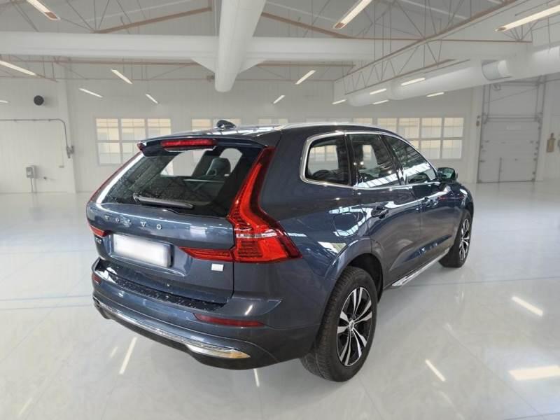 Volvo XC60 SUV T6 PLUG-IN AWD AUTO CORE - foto 2