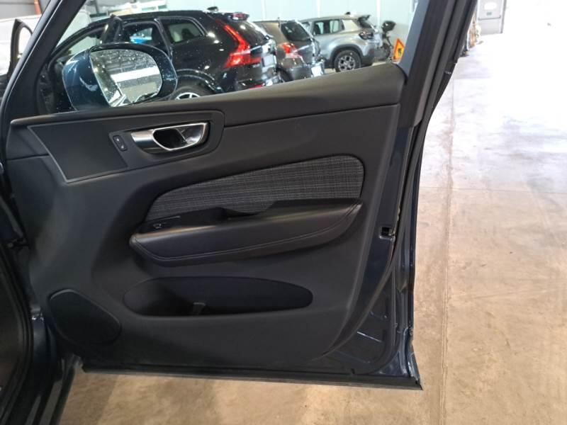 Volvo XC60 SUV T6 PLUG-IN AWD AUTO CORE - foto 66