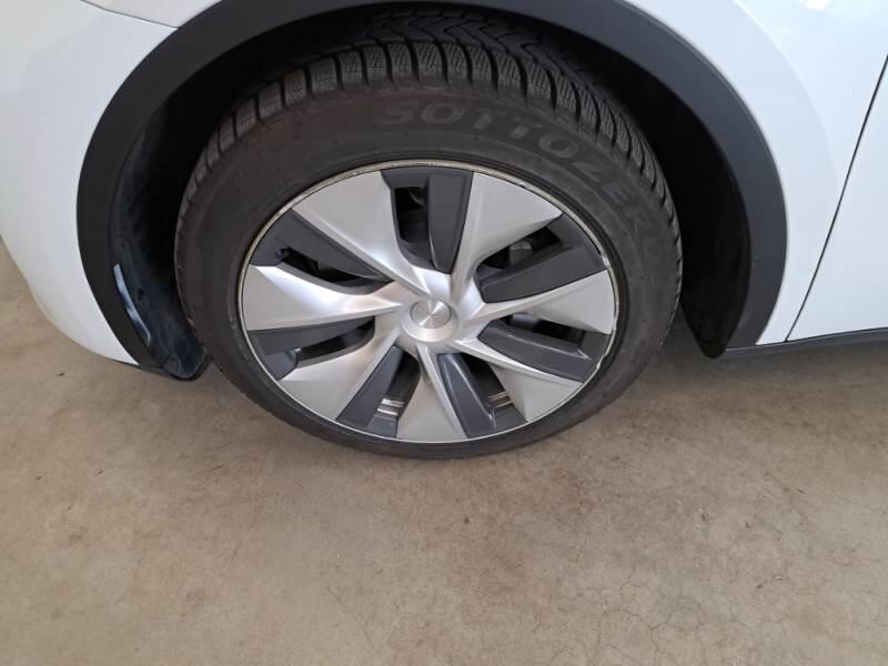 Tesla Model Y SUV 50 KWH RWD AUT. - foto 16
