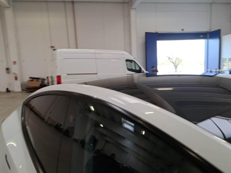 Tesla Model Y SUV 50 KWH RWD AUT. - foto 23