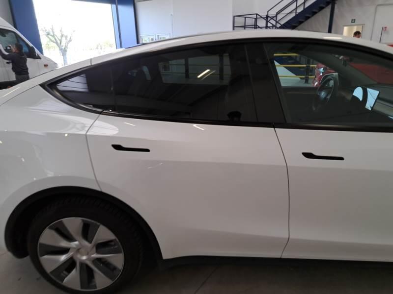 Tesla Model Y SUV 50 KWH RWD AUT. - foto 31