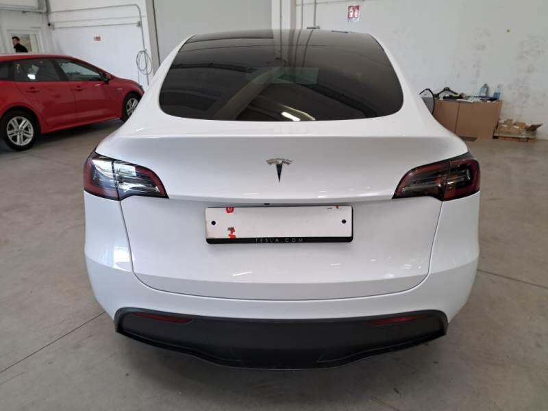 Tesla Model Y SUV 50 KWH RWD AUT. - foto 35