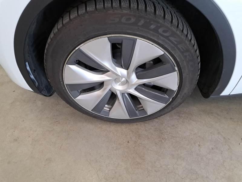 Tesla Model Y SUV 50 KWH RWD AUT. - foto 53
