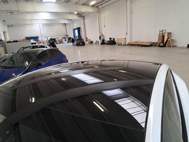 Tesla Model Y SUV 50 KWH RWD AUT. - foto 8
