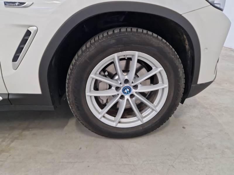BMW X3 SUV XDRIVE 30E - foto 17