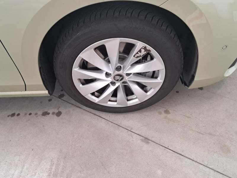 Skoda Superb Combi STATION WAGON 1.5 TSI PHEV STYLE DSG - foto 17