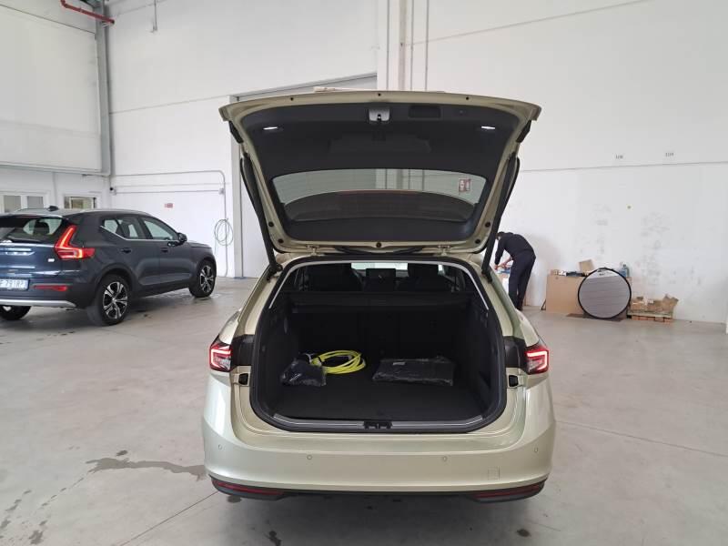Skoda Superb Combi STATION WAGON 1.5 TSI PHEV STYLE DSG - foto 4