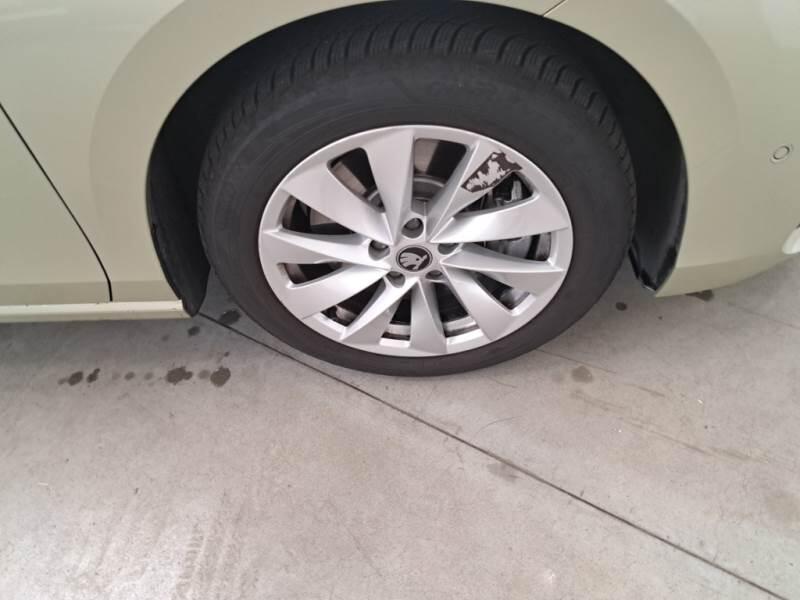 Skoda Superb Combi STATION WAGON 1.5 TSI PHEV STYLE DSG - foto 37