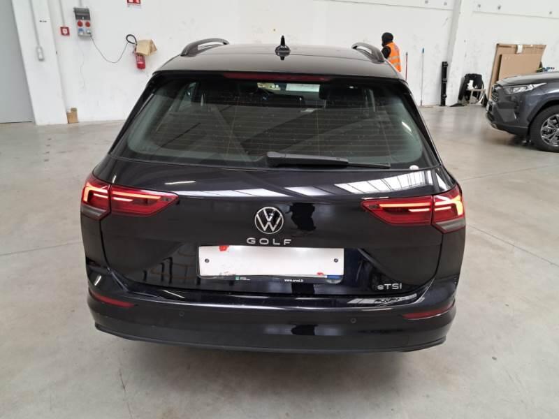 Volkswagen Golf VIII Variant STATION WAGON 1.5 ETSI EVO ACT 96KW LIFE DSG - foto 42