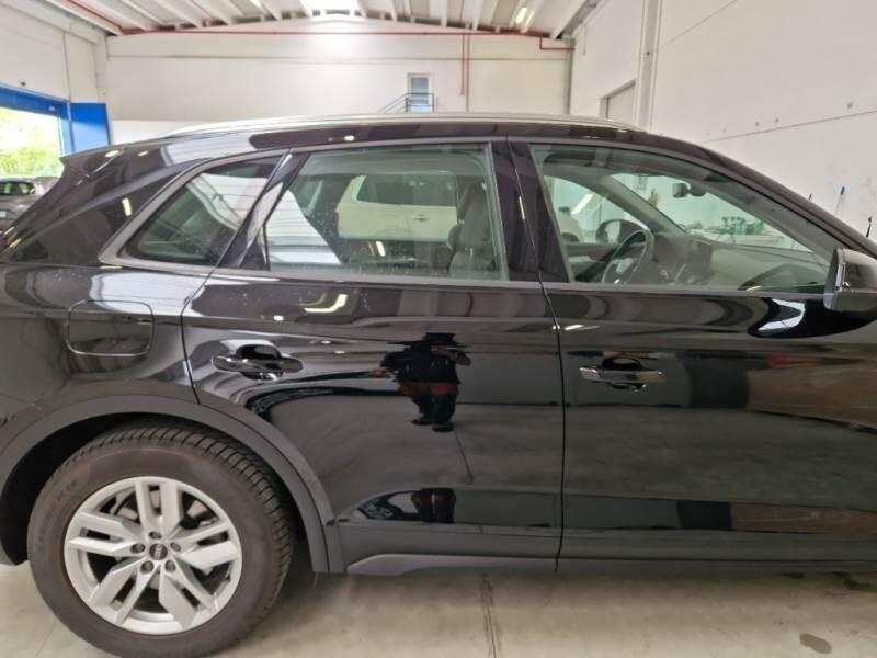 Audi Q5 SUV 35 TDI BUSINESS S TRONIC - foto 34