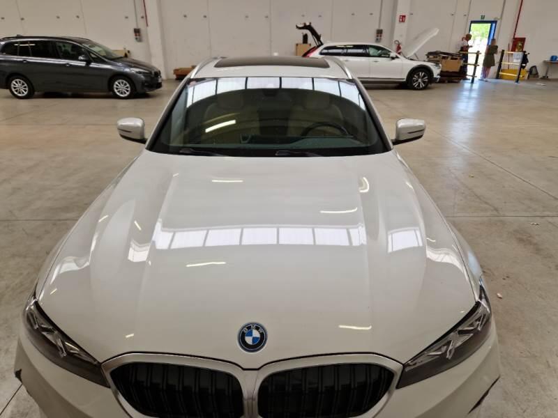 BMW Serie 3 Touring STATION WAGON 330E XDRIVE TOURING AUTO - foto 32