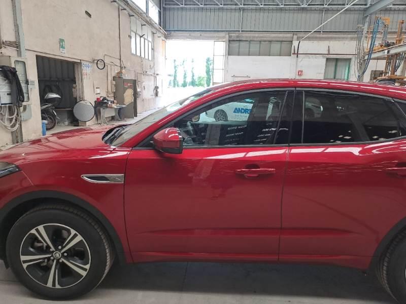 Jaguar E-Pace SUV 2.0D D163 R-DYNAMIC S AUTO 4WD - foto 53