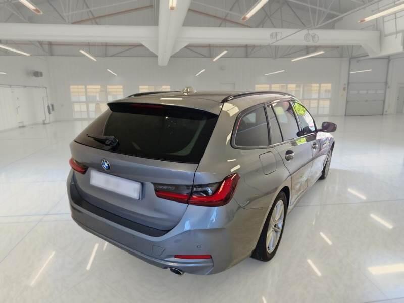 BMW Serie 3 Touring STATION WAGON 316D 48V TOURING AUTO - foto 2