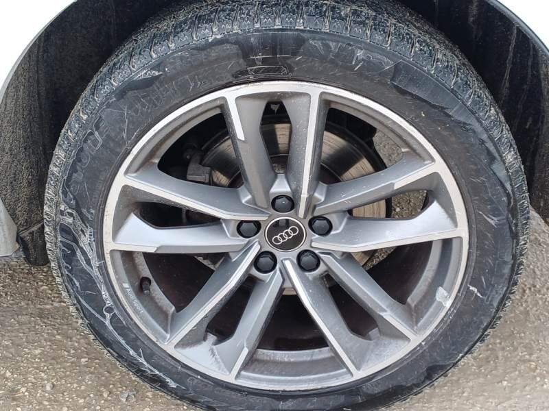 Audi Q3 SUV 45 TFSI E S TRONIC S LINE EDITION - foto 19