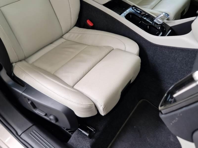 Volvo XC40 SUV T4 RECHARGE PLUG-IN AUTO PLUS BRIGHT - foto 14