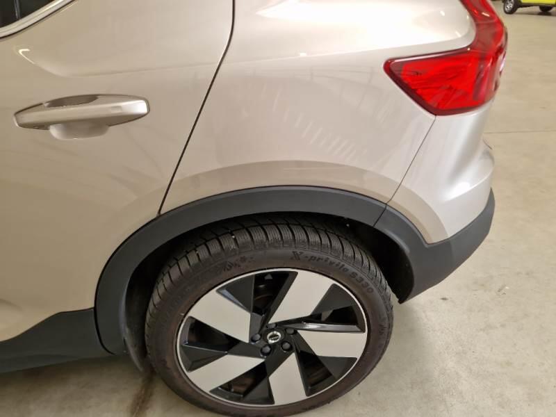 Volvo XC40 SUV T4 RECHARGE PLUG-IN AUTO PLUS BRIGHT - foto 44
