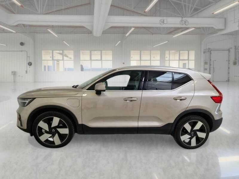 Volvo XC40 SUV T4 RECHARGE PLUG-IN AUTO PLUS BRIGHT - foto 8