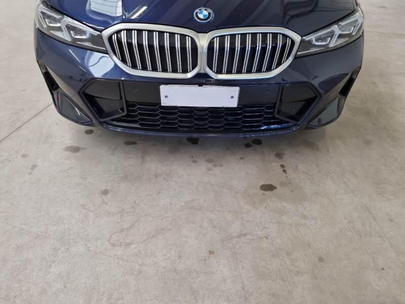 BMW Serie 3 Touring STATION WAGON 330E XDRIVE MSPORT TOURING AUTO - foto 34