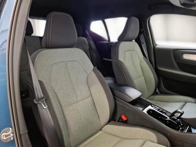 Volvo XC40 SUV T5 RECHARGE PLUG-IN AUTO PLUS BRIGHT - foto 12