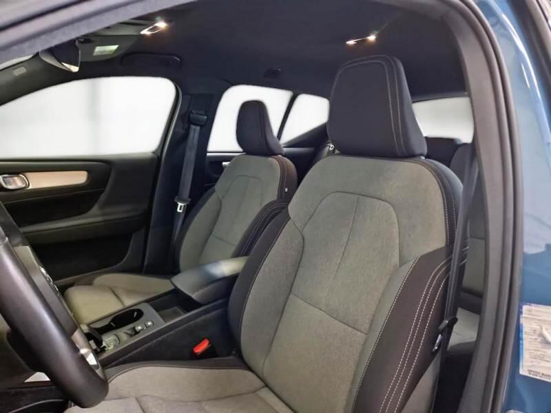 Volvo XC40 SUV T5 RECHARGE PLUG-IN AUTO CORE - foto 11