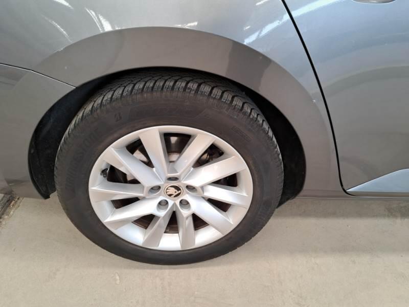 Skoda Superb STATION WAGON 1.4 TSI PLUG-IN HYBRYD EXECUTIVE DSG - foto 18