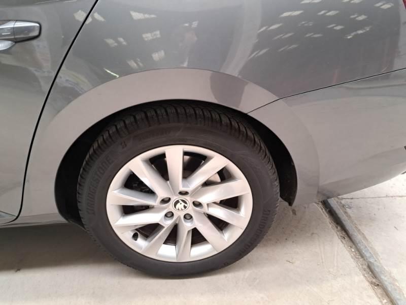 Skoda Superb STATION WAGON 1.4 TSI PLUG-IN HYBRYD EXECUTIVE DSG - foto 19