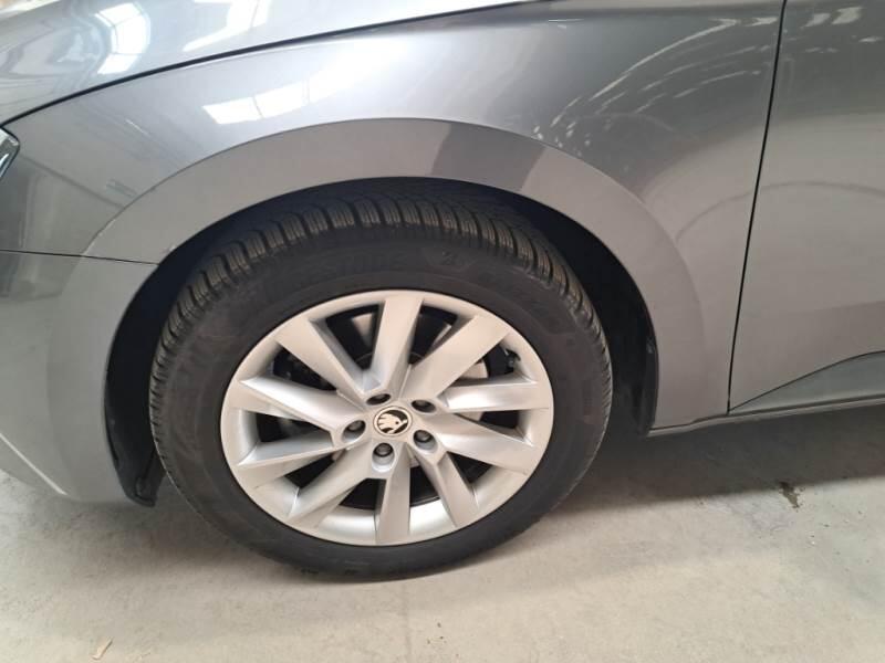 Skoda Superb STATION WAGON 1.4 TSI PLUG-IN HYBRYD EXECUTIVE DSG - foto 20