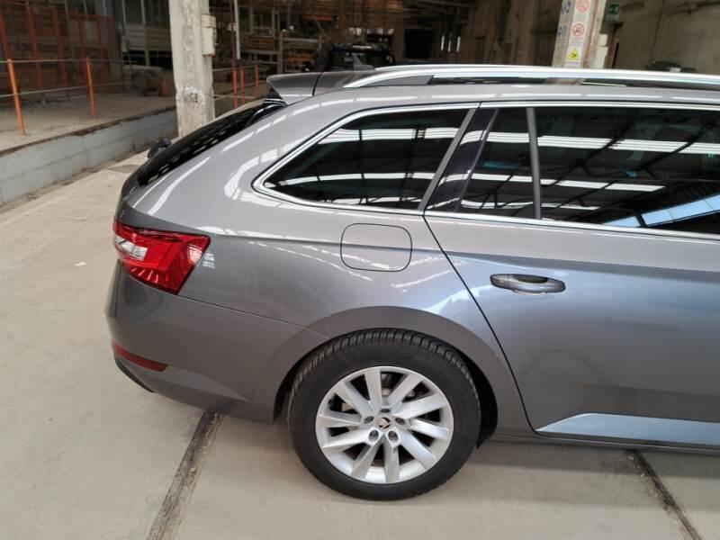 Skoda Superb STATION WAGON 1.4 TSI PLUG-IN HYBRYD EXECUTIVE DSG - foto 47
