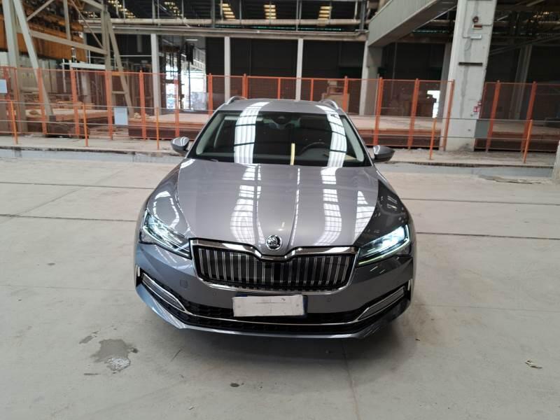 Skoda Superb STATION WAGON 1.4 TSI PLUG-IN HYBRYD EXECUTIVE DSG - foto 6